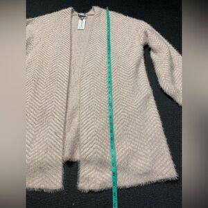 New Daphne Lo - Pink Chevron Print‎ Long Sleeve Fuzzy Open Cardigan Size Large